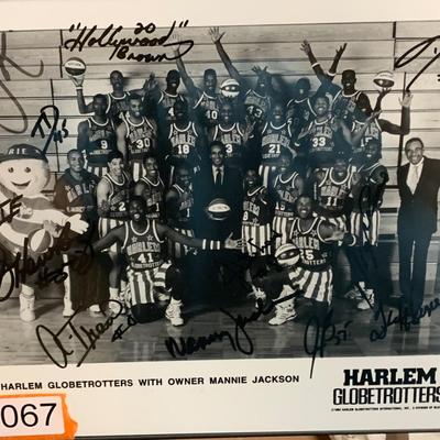 Harlem Globetrotters Signed Photo