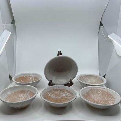 1322 Lot of 6 Handmade Pottery Bowls