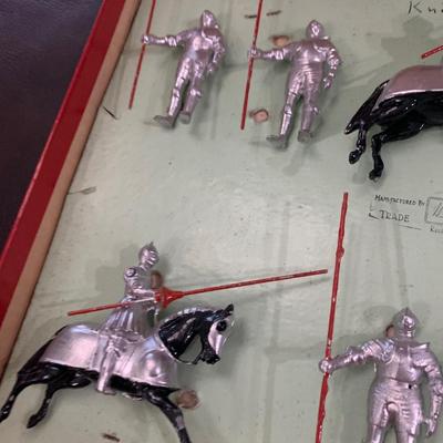 Britains Historical Series Knight Toy Soldiers w/ box