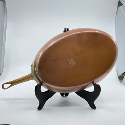 1328 Vintage Bazar Francais 666 NY Copper Oval Fish Pan/ Skillet 11.75"