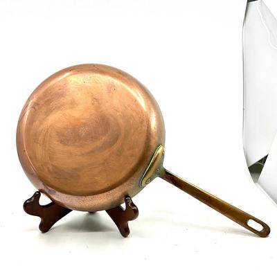 1330 Vintage Bazar Francais 666 NY Round 9.5" Copper Skillet