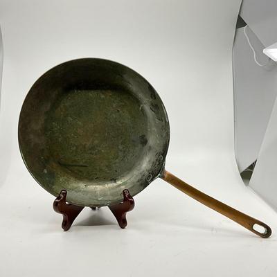 1331 Vintage Country Kitchen Copper Skillet 9.5"