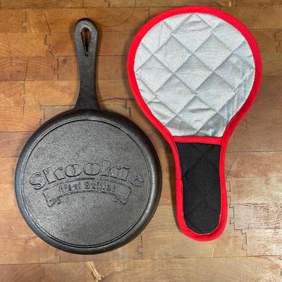 Pair of Mini Cast Iron Fry Pans
