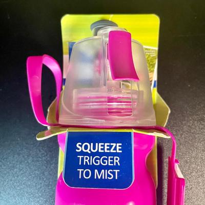 Mist ‘n Sip Dog Water Bottle Treat Holder - New