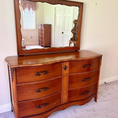 Antique French Provincial Curved Front Dresser & mirror