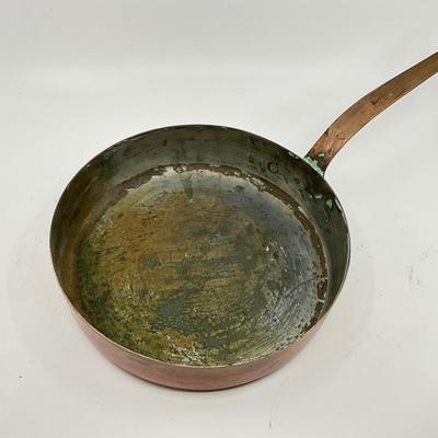 1336 Vintage Bazar Francais 666 NY Copper 9.5" Skillet with Brass Handle