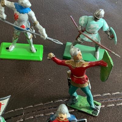 Vintage Medieval Cast Metal Miniatures