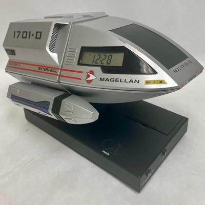 Star Trek Shuttlecraft Alarm Clock AM FM Radio