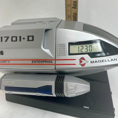 Star Trek Shuttlecraft Alarm Clock AM FM Radio