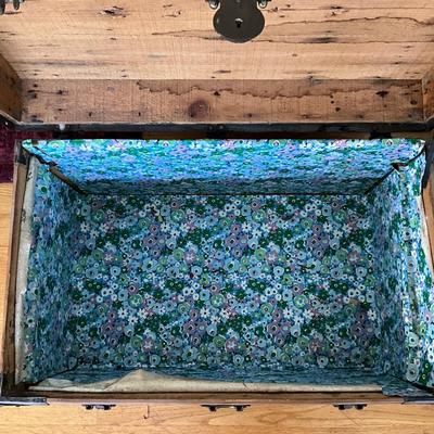1362 Antique Flat Top Steamer Trunk