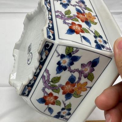 Large Japanese Porcelain Imaris Basin