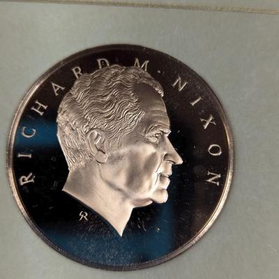 1972 Richard Nixon Campaign Solid Bronze Coin W/Stand By Franklin Mint