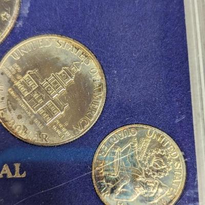 1776 - 1976 Official US Bicentennial Coin Set Choice 1