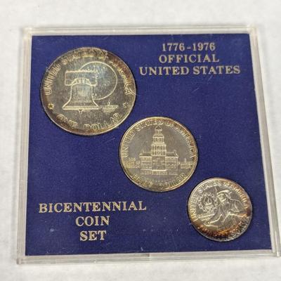 1776 - 1976 Official US Bicentennial Coin Set Choice 2