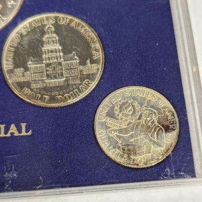 1776 - 1976 Official US Bicentennial Coin Set Choice 4