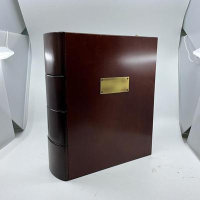 1389 Mahogany Stained Humidor
