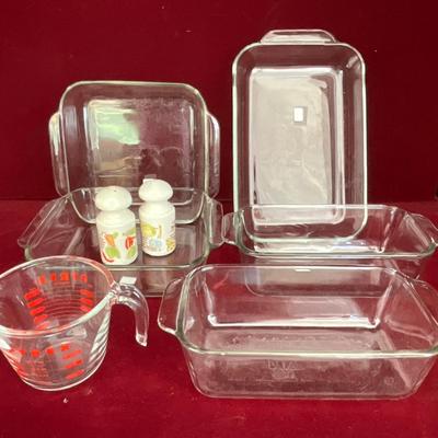 Lot # 130 Vintage Pyrex Lot