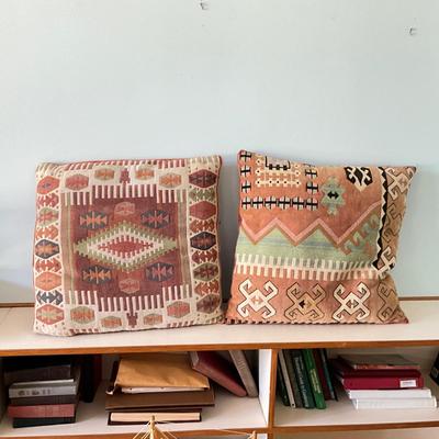 1402 Pair of Vintage Kilim Style Rug Pillows