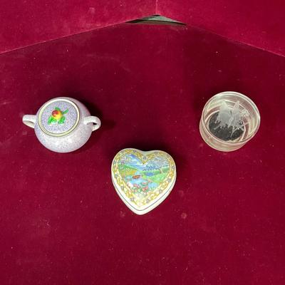 Lot #114 Vintage Ceramic Trinket Box Collection