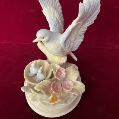 Lot# 96 Signed Arnart Music Box and Chinese Inspired Vase