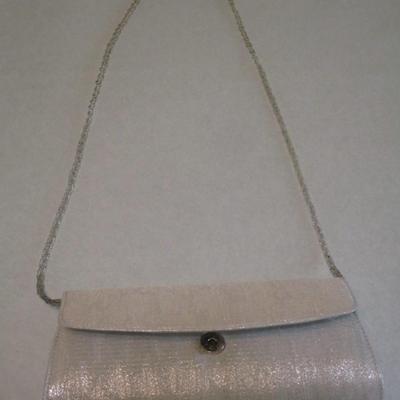 La Regale Purse With Shoulder Strap