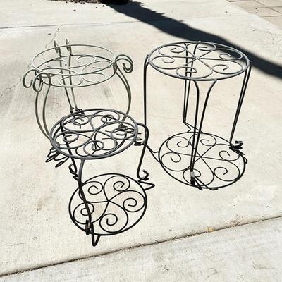 207 METAL WIRE 3 PATIO PLANT STANDS
