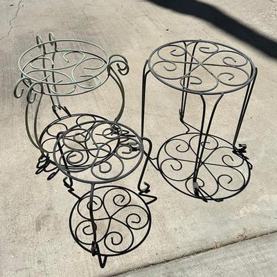 207 METAL WIRE 3 PATIO PLANT STANDS