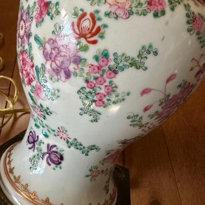Chinese Export Porcelain Lamp