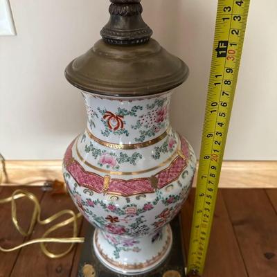 Chinese Export Porcelain Lamp