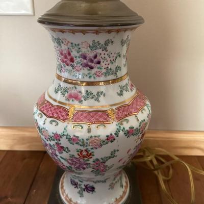 Chinese Export Porcelain Lamp
