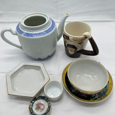 Mixed Porcelain Set