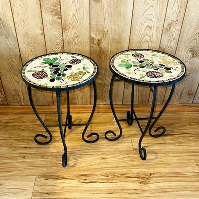217 MOSAIC ROUND SIDE TABLE 14" X 20" GRAPES