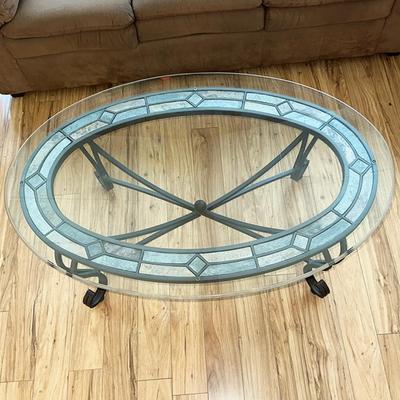 220 OVAL GLASS TOP COFFEE TABLE METAL BASE