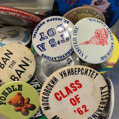 Vintage Pin Button Lot