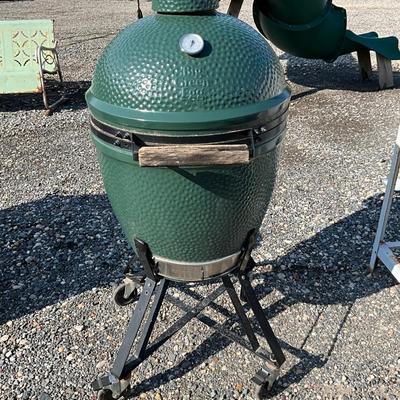 Lot # 72 Big Green Egg Ceramic Grill