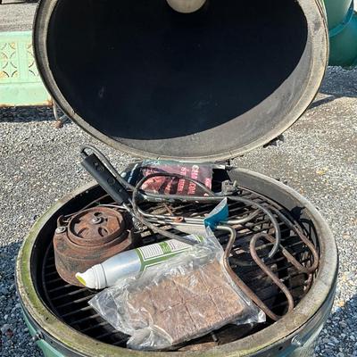 Lot # 72 Big Green Egg Ceramic Grill