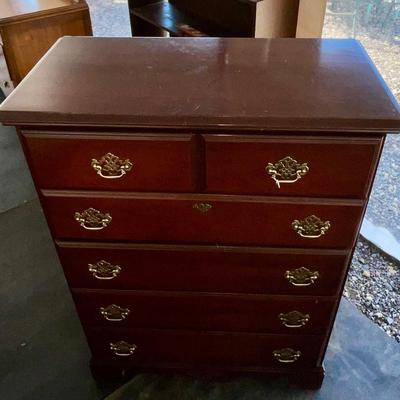 Lot# 007 KINCAID Five Drawer Dresser, Drexel Style