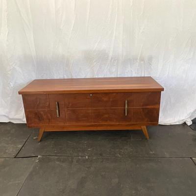 Lot# 009 Lane MCM Wooden Cedar Chest