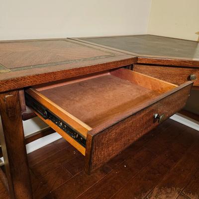 Corner Desk w/File Cabinet (D-JS)