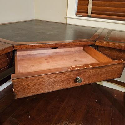 Corner Desk w/File Cabinet (D-JS)