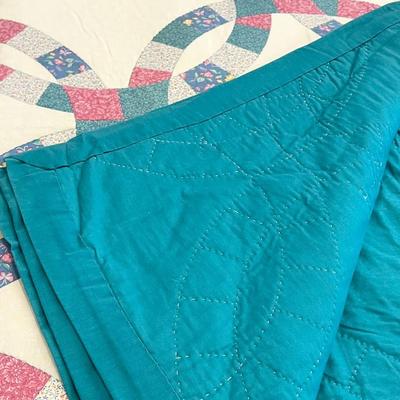 Grandmas Handmade Double Wedding Ring Quilt