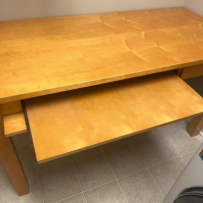 Wooden Desk/Table (L-MG)