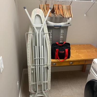 Laundry Essentials Inc. Singer Steamer, Wooden Hangers & More (L-MG)