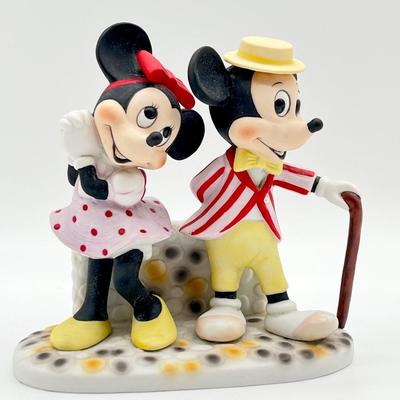 WALT DISNEY PRODUCTIONS ~ Mickey & Minnie Vaudeville Ceramic Figurine
