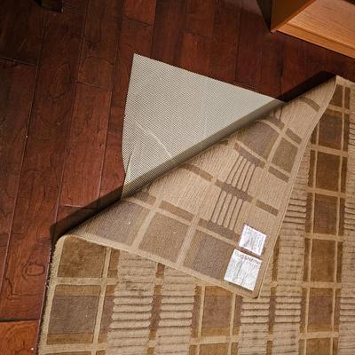 Rug & Home Wool Area Rug w/Pad (D-JS)