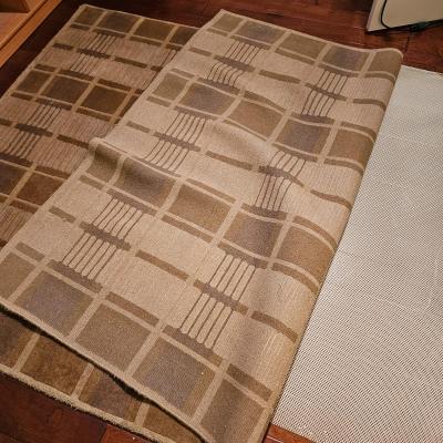 Rug & Home Wool Area Rug w/Pad (D-JS)