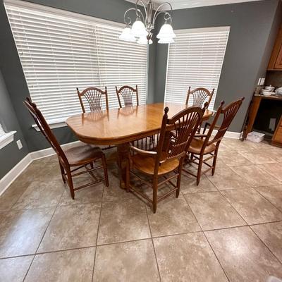 S. BENL & BROS ~ Solid Oak Tressel Table w/6 Matching Chairs