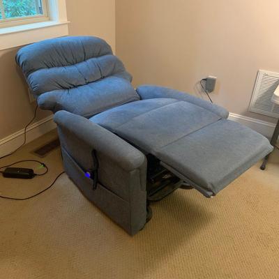 Power Lift & Recline Chair by UltraComfort America (PB-HS)