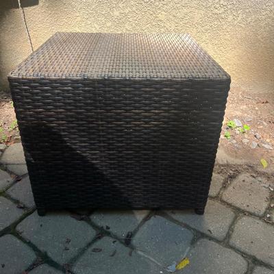 Frontgate All Weather Wicker Patio Chairs & Table (BD-MG)