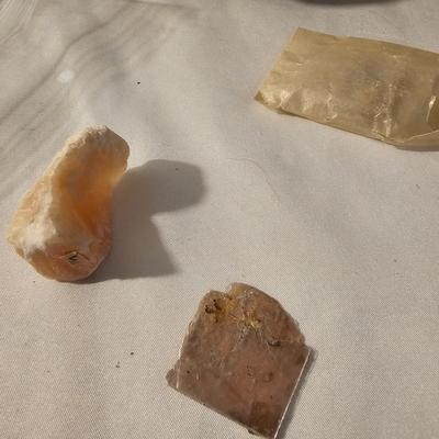 Assortment of Mineral & Rock Specimens (DR-JS)